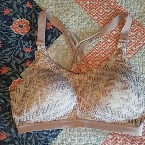 Victoria's Secret Sports Bra EUC